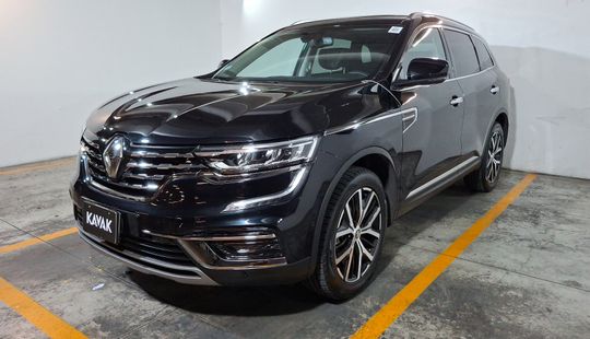2023 • 3,229 km • Automático
