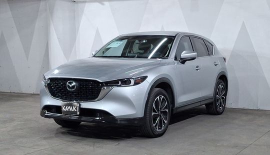 2023 • 21,541 km • Automático