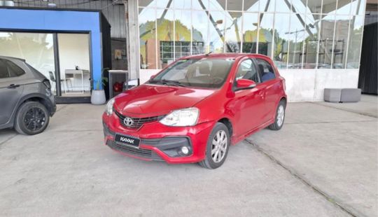 Toyota • Etios