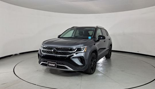 Volkswagen • Taos