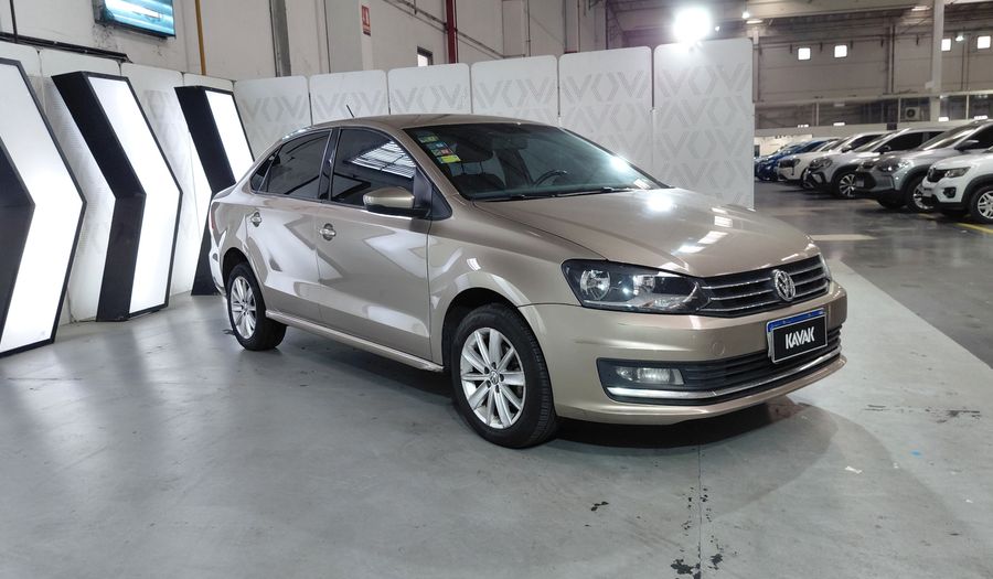 Volkswagen Polo 1.6 COMFORTLINE TIPTRONIC Sedan 2016