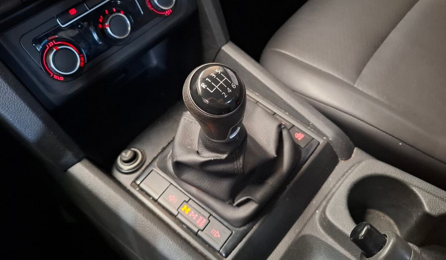 Volkswagen Amarok 2.0 TDI 140CV TRENDLINE 4WD MY18 Pickup 2018