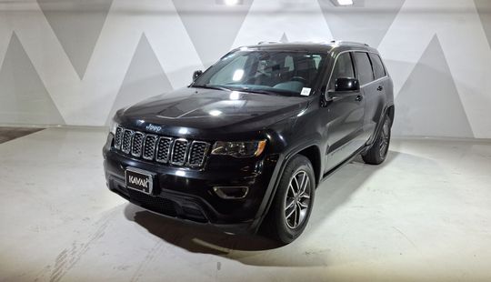 Jeep • Grand Cherokee