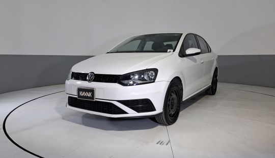 Volkswagen • Vento