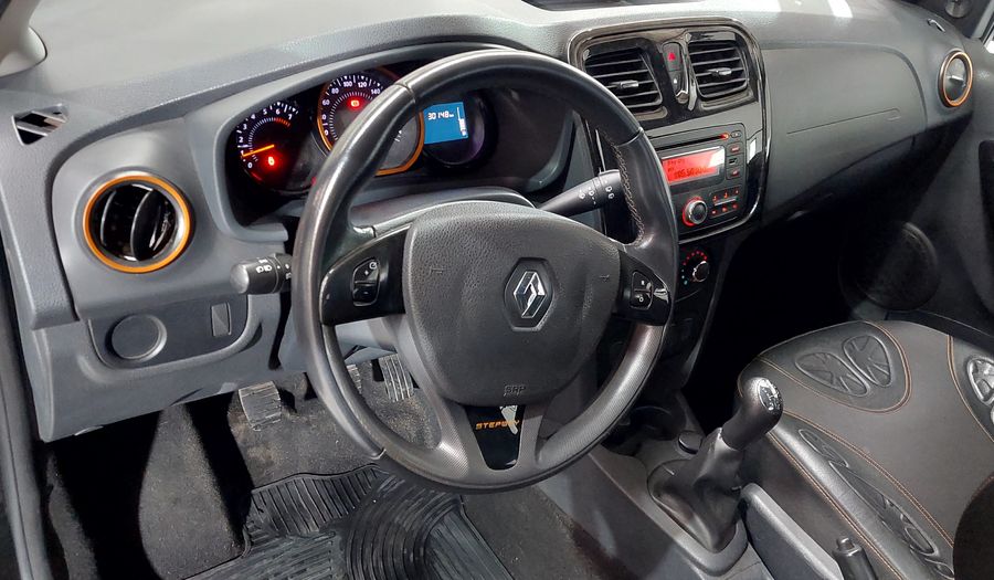 Renault Sandero Stepway 1.6 STEPWAY DYNAMIQUE Hatchback 2017