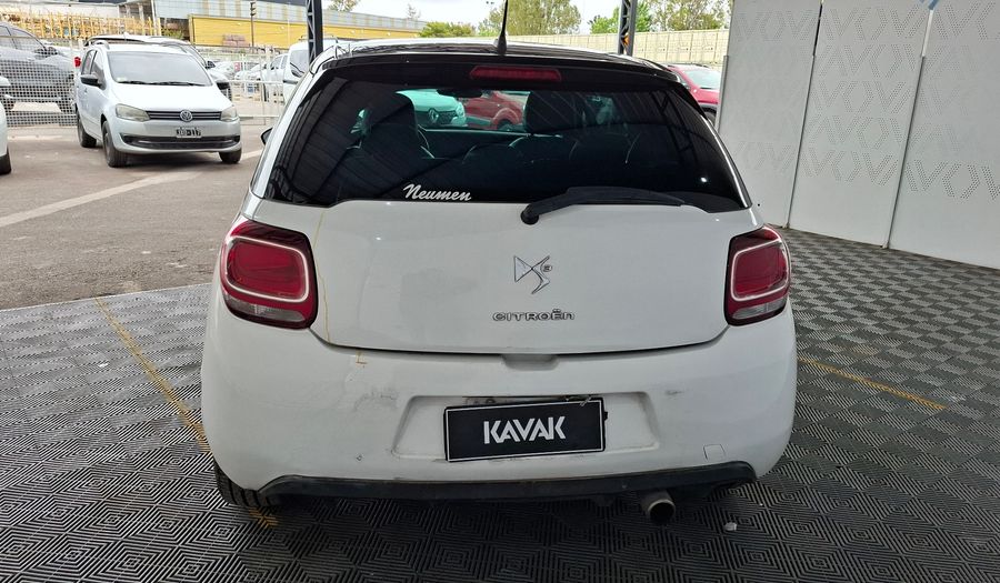 Citroen Ds3 1.6 SO CHIC Hatchback 2014