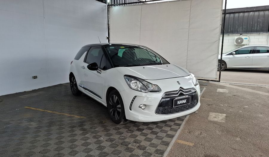 Citroen Ds3 1.6 SO CHIC Hatchback 2014