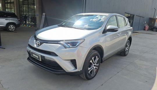 Toyota • RAV4