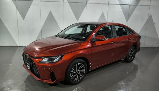 Toyota • Yaris