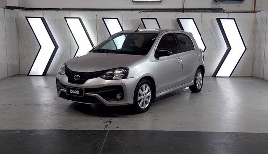 Toyota • Etios