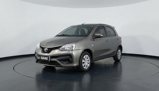 Toyota • Etios