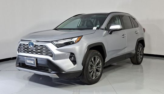 Toyota • RAV4