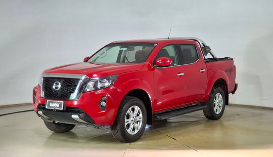 Nissan • Navara