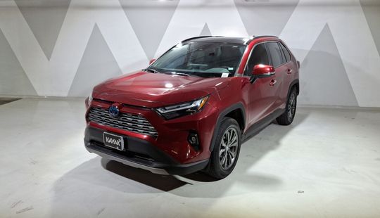 Toyota • RAV4