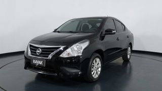 Nissan • Versa