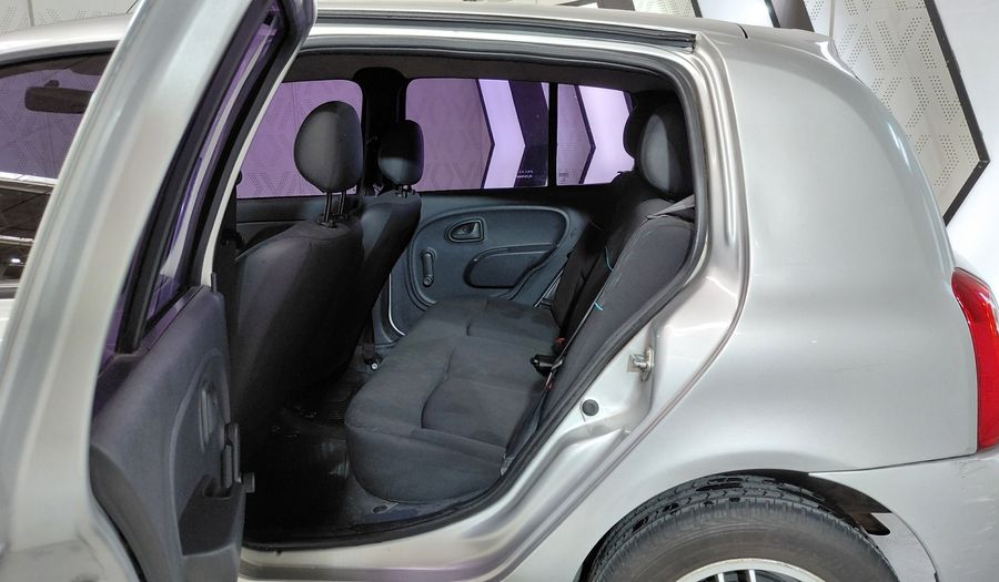Renault Clio 1.1 DYNAMIQUE Hatchback 2015