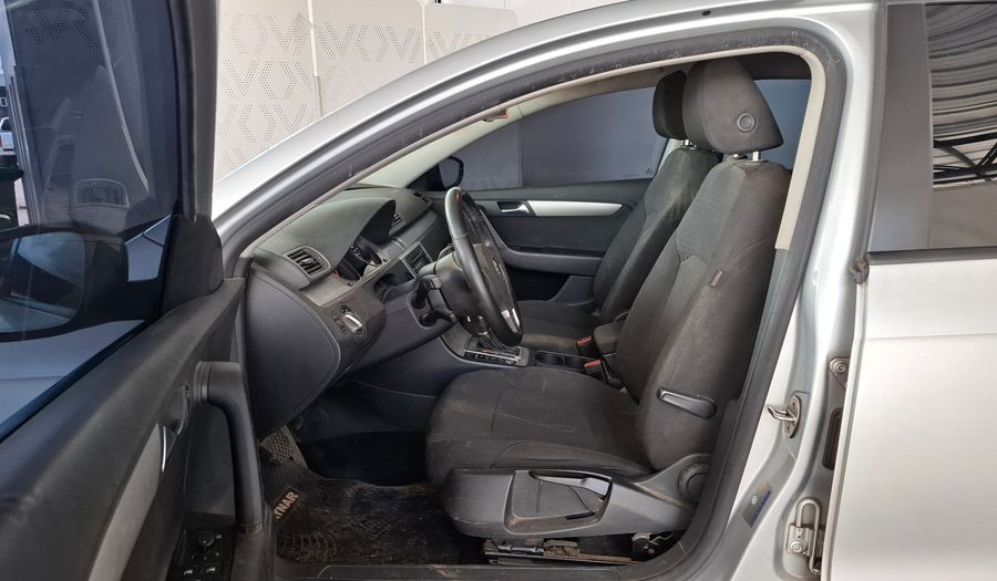 Volkswagen Passat 1.8 TSI COMFORT DSG Sedan 2012