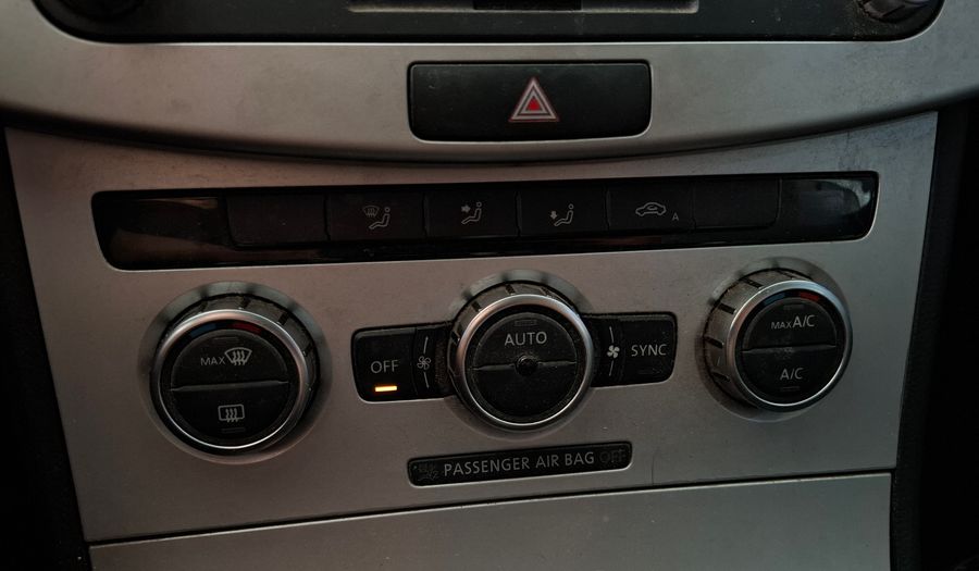 Volkswagen Passat 1.8 TSI COMFORT DSG Sedan 2012