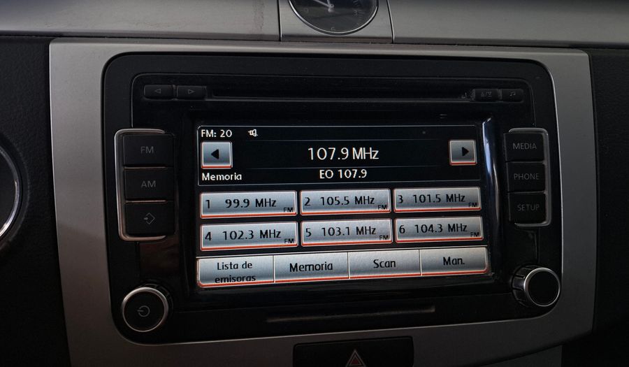 Volkswagen Passat 1.8 TSI COMFORT DSG Sedan 2012
