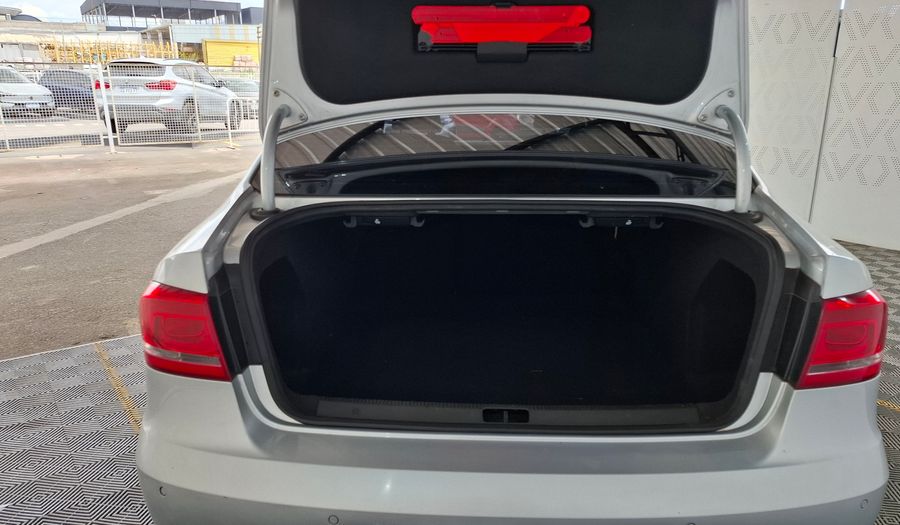 Volkswagen Passat 1.8 TSI COMFORT DSG Sedan 2012
