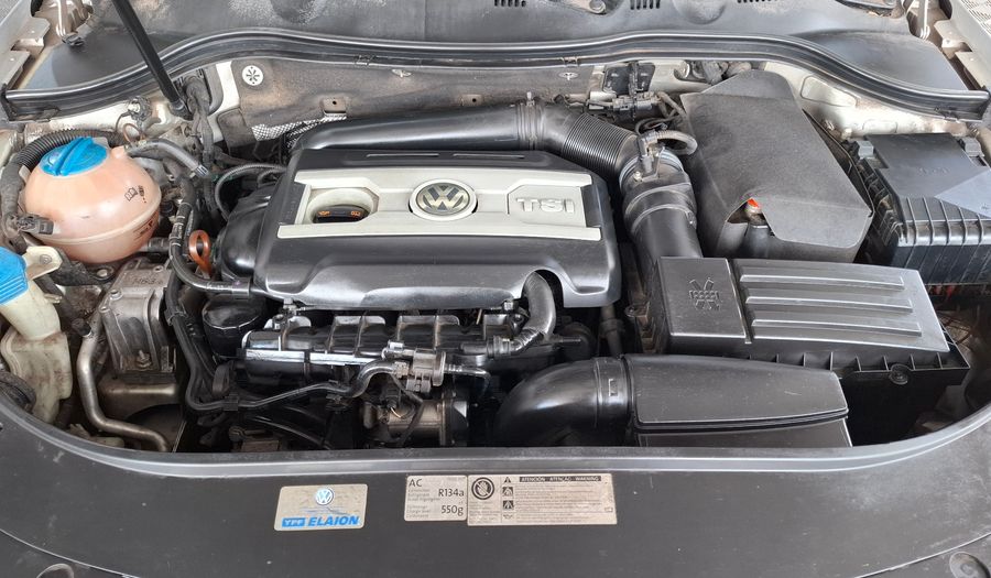 Volkswagen Passat 1.8 TSI COMFORT DSG Sedan 2012