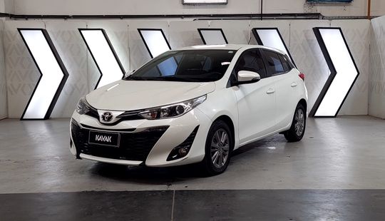 Toyota • Yaris