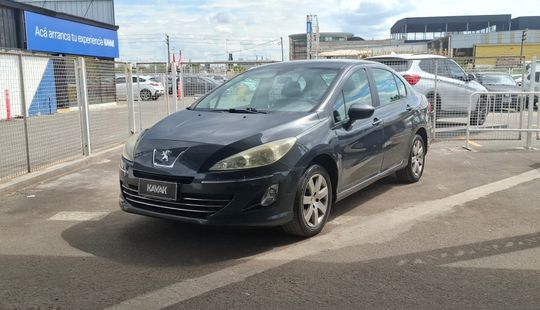 Peugeot • 408
