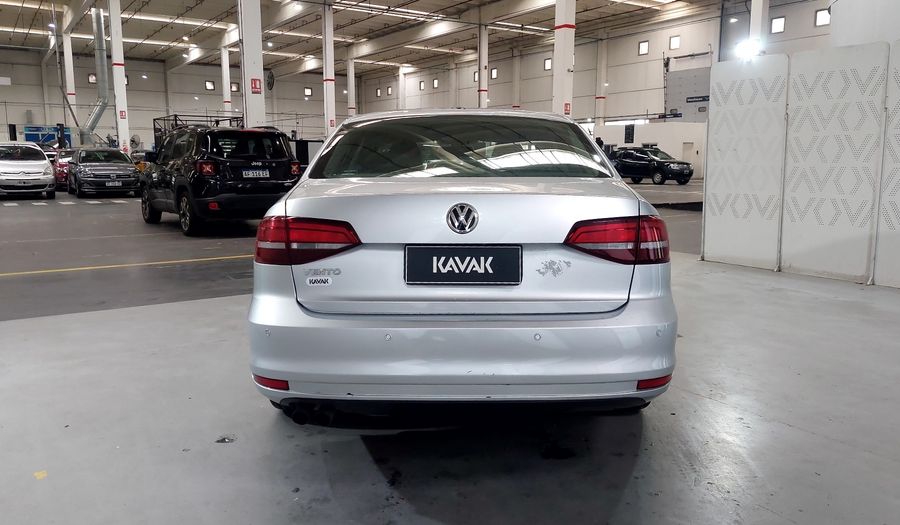 Volkswagen Vento 2.5 ADVANCE PLUS TIPTRONIC Sedan 2016