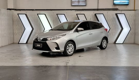 Toyota • Yaris