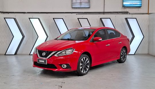 Nissan • Sentra