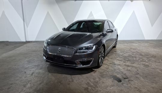 Lincoln • MKZ
