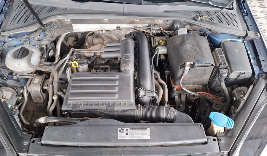 Volkswagen Golf 1.4 TSI COMFORTLINE DSG Hatchback 2015
