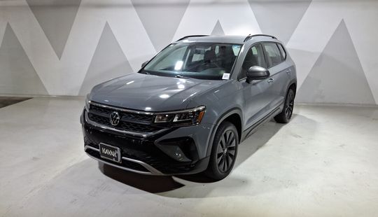 Volkswagen • Taos