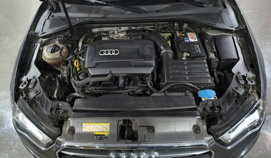 Audi A3 1.8 TFSI AMBIENTE S TRONIC Sedan 2015