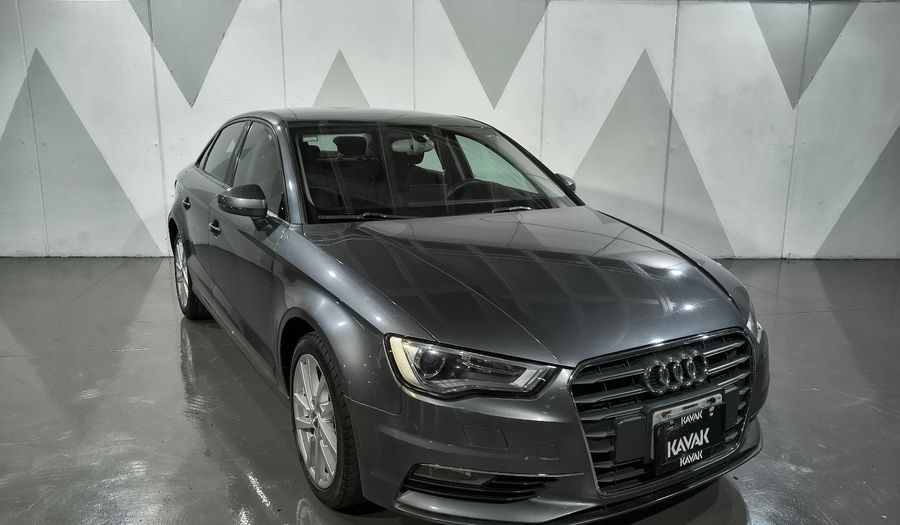 Audi A3 1.8 TFSI AMBIENTE S TRONIC Sedan 2015