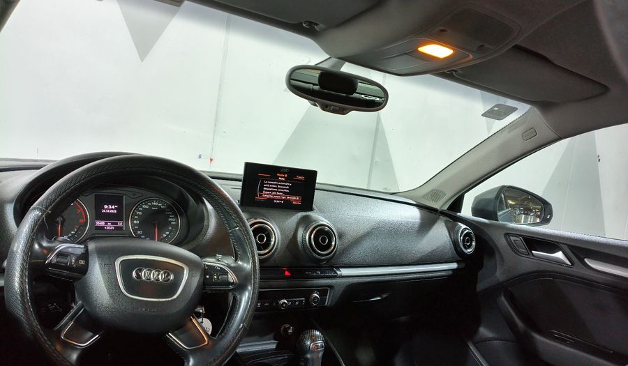 Audi A3 1.8 TFSI AMBIENTE S TRONIC Sedan 2015