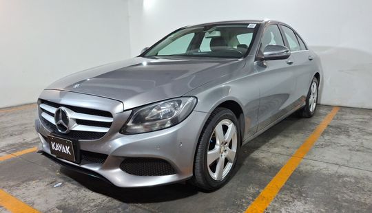 Mercedes Benz • Clase C