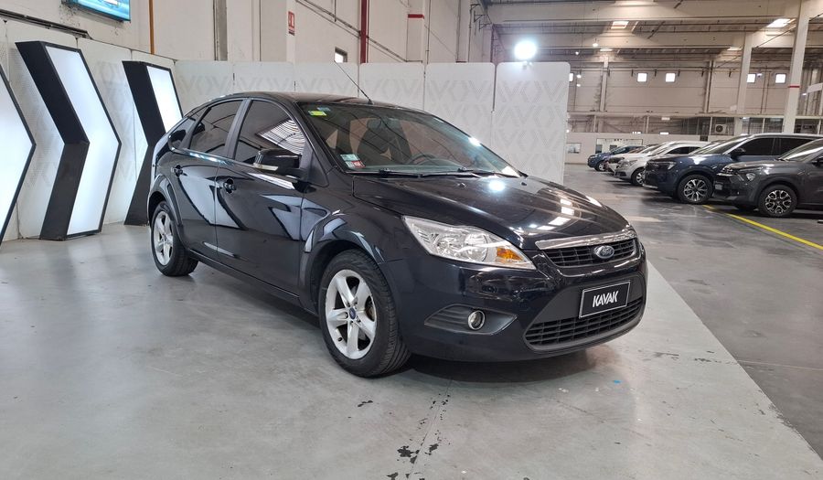 Ford Focus Ii 1.6 TREND Hatchback 2013