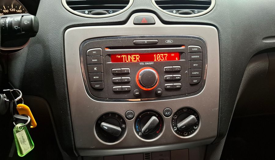 Ford Focus Ii 1.6 TREND Hatchback 2013