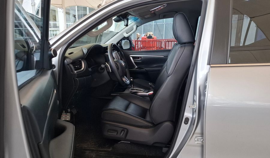 Toyota Sw4 2.8 TDI SRX AUTO 4WD Suv 2021
