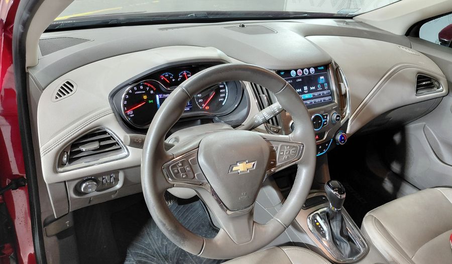 Chevrolet Cruze Ii 1.4 LTZ AT Hatchback 2017