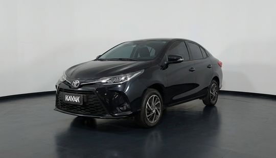 Toyota • Yaris