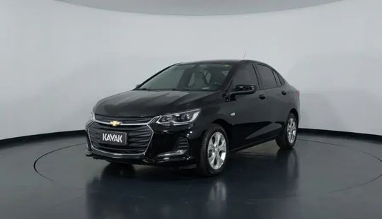 Chevrolet • Onix Plus