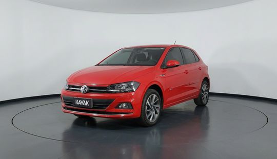 Volkswagen • Polo