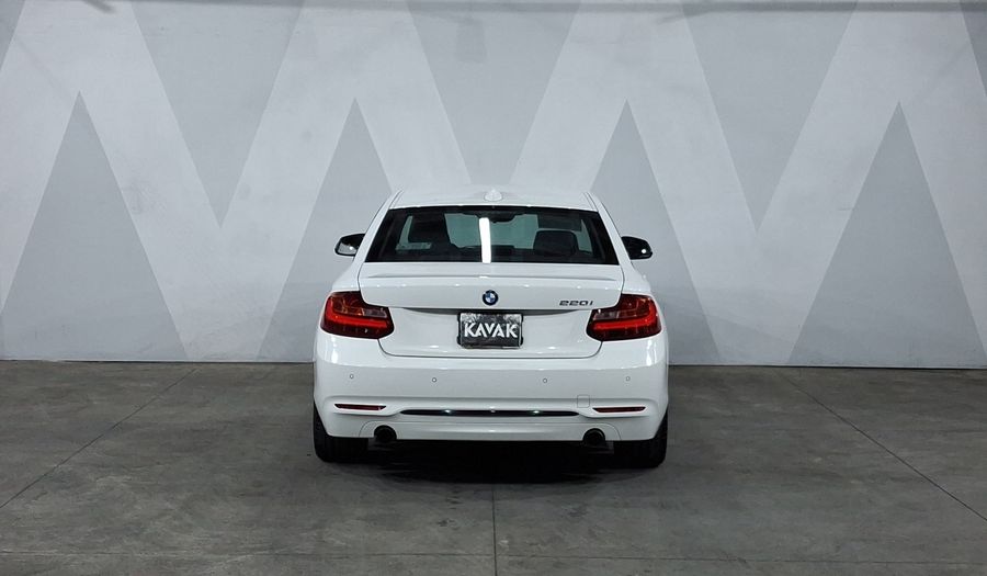 Bmw Serie 2 2.0 220IA SPORT LINE Coupe 2016