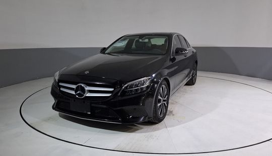 Mercedes Benz • Clase C