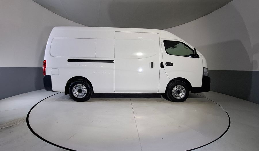 Nissan Nv350 Urvan 2.5 PANEL AMPLIA AA Van 2023