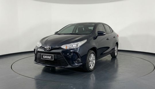 Toyota • Yaris