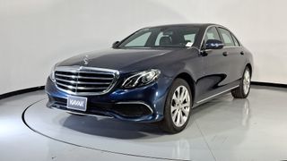 Mercedes Benz • Clase E