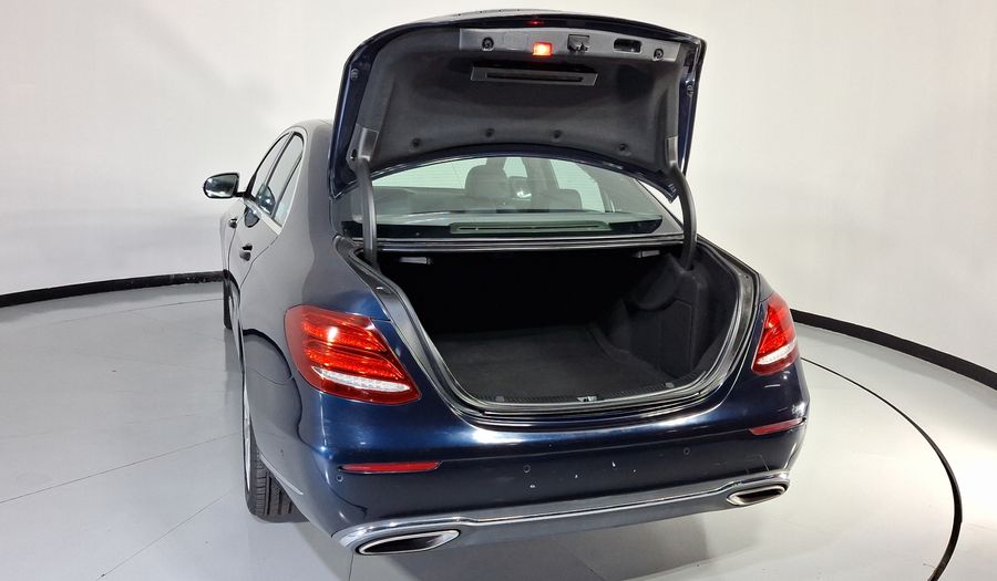 Mercedes Benz Clase E 2.0 200 EXCLUSIVE AT Sedan 2017
